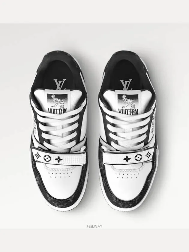 1ACP26 LV Trainer Sneakers
