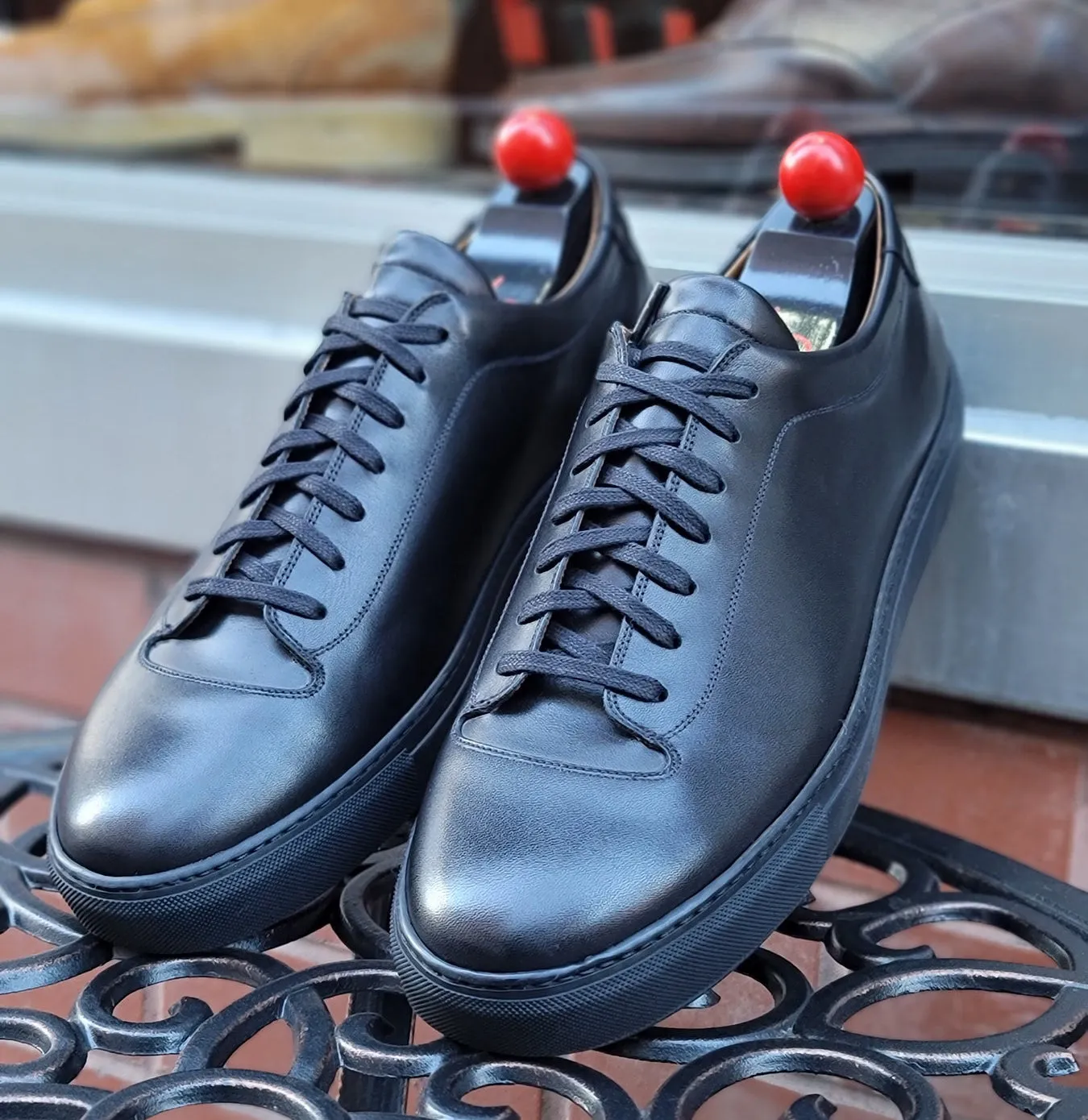 Black Leather Fairfax Lace Up Sneakers - AW22