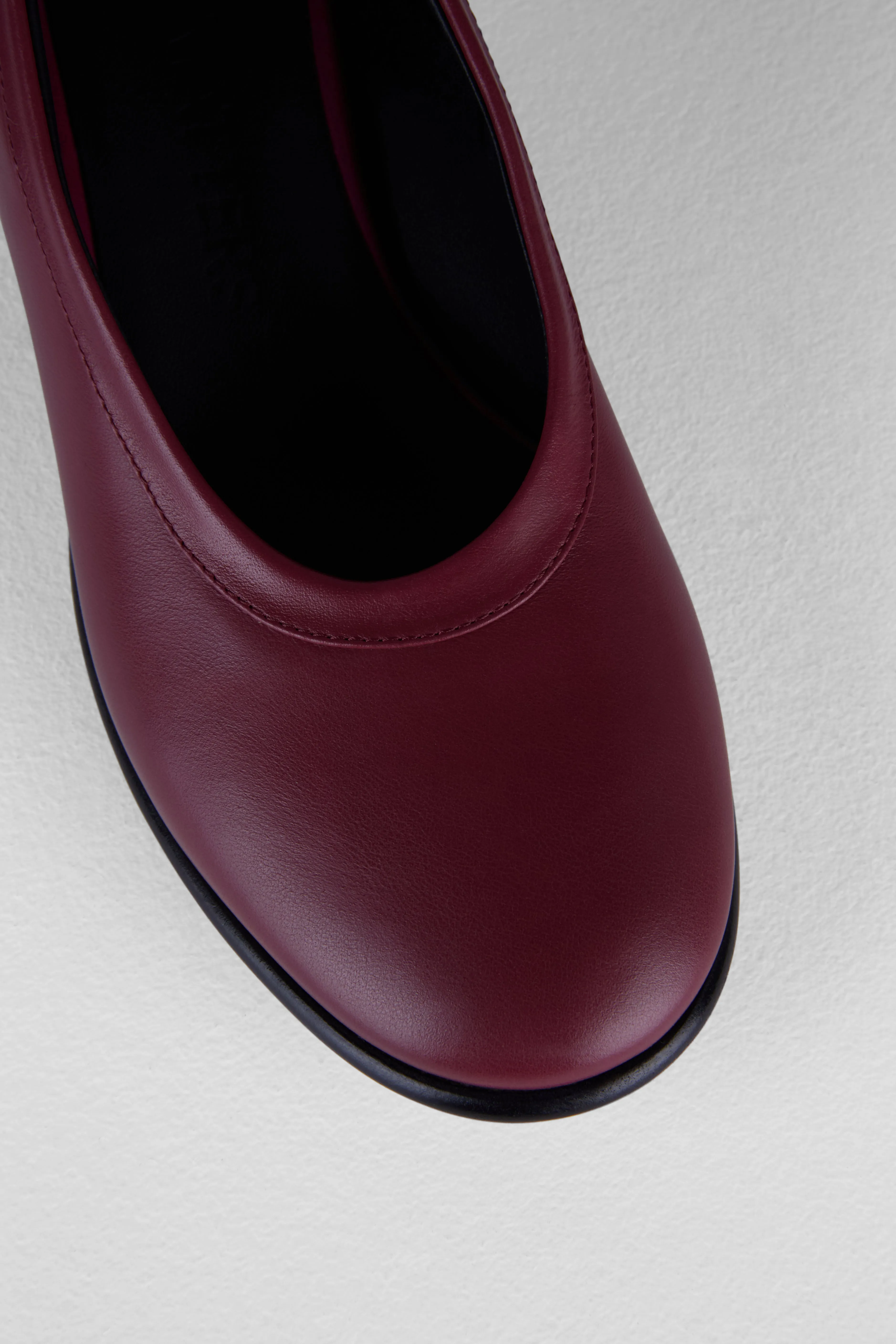 Egg Pumps in Vino Turchese
