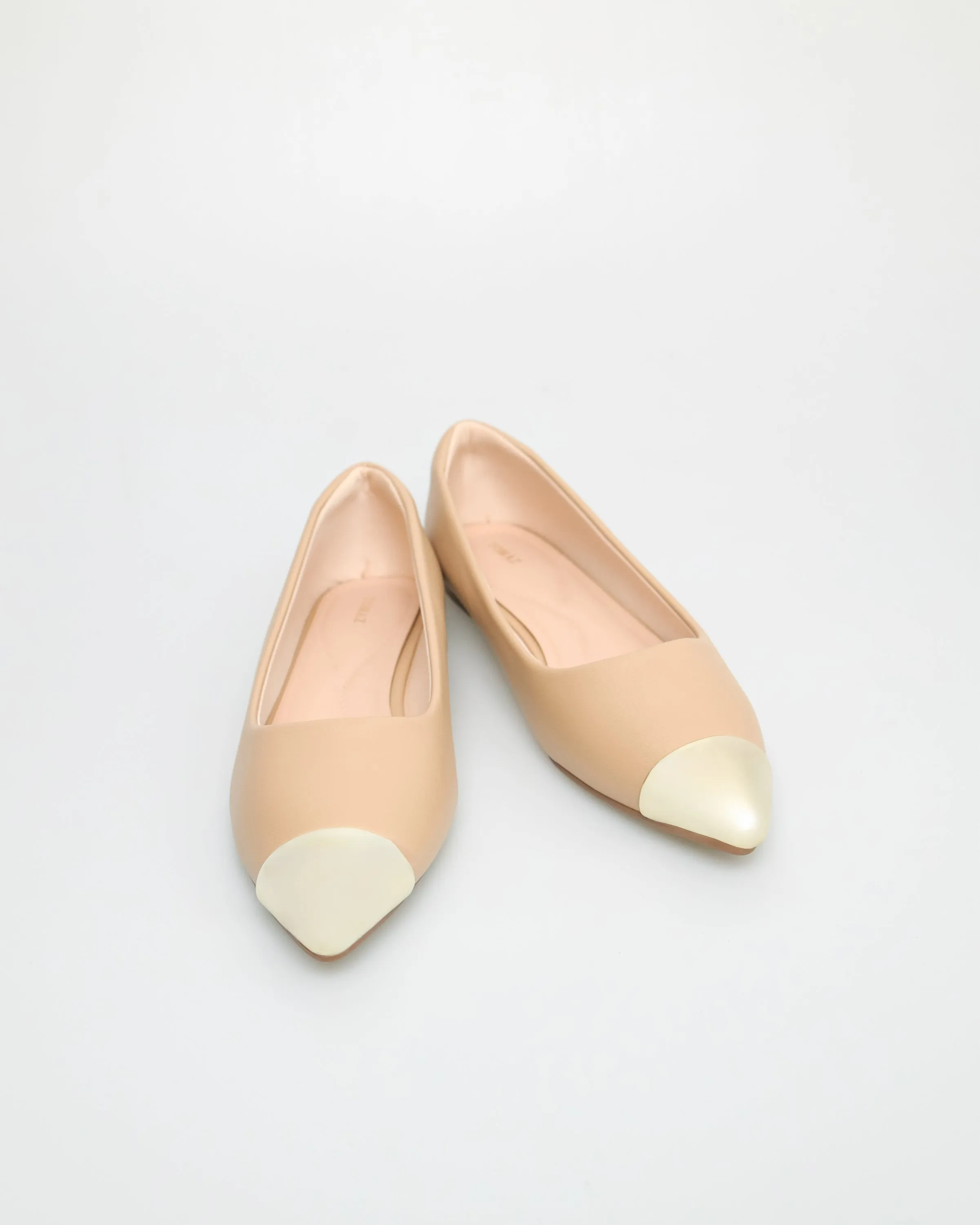 Tomaz NN348 Ladies Silver Cap Toe Flats