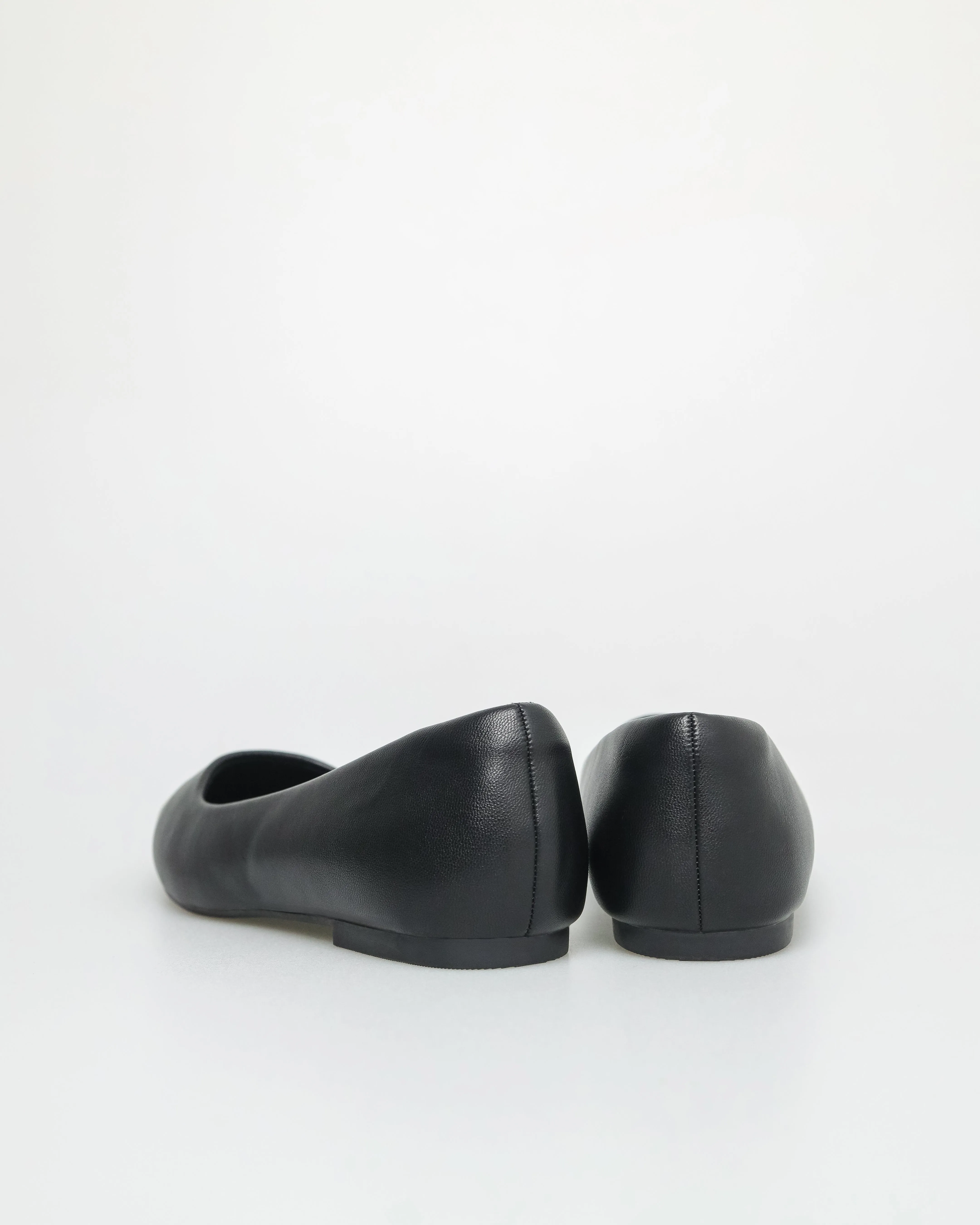 Tomaz NN348 Ladies Silver Cap Toe Flats