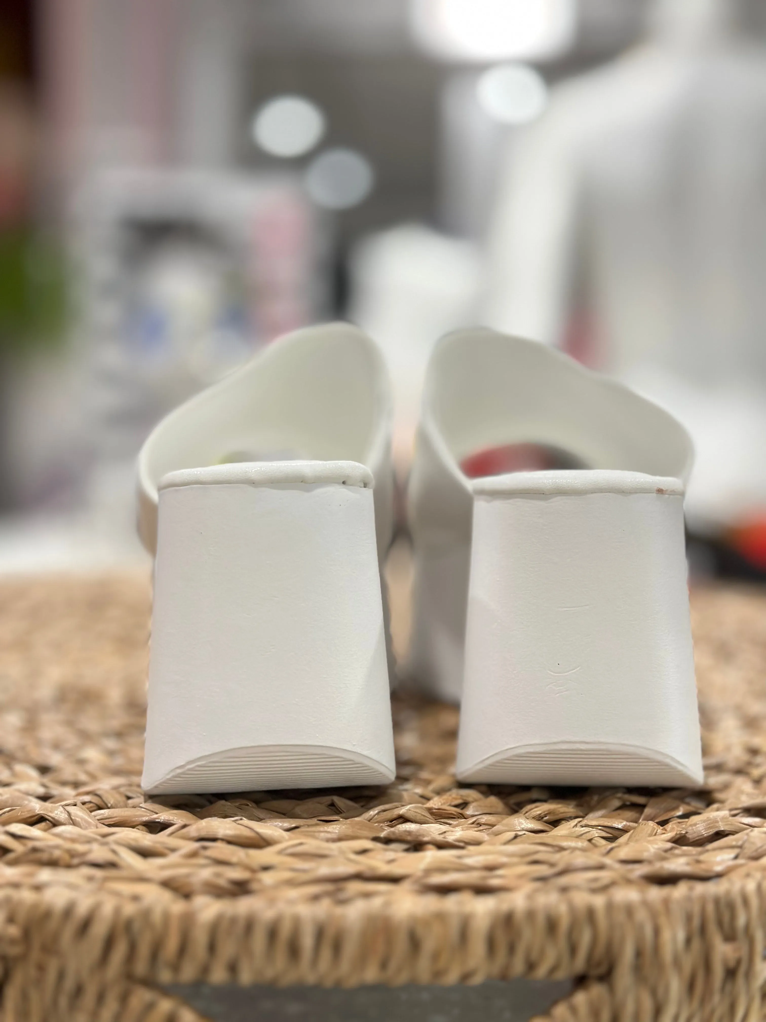White Chic Wedge